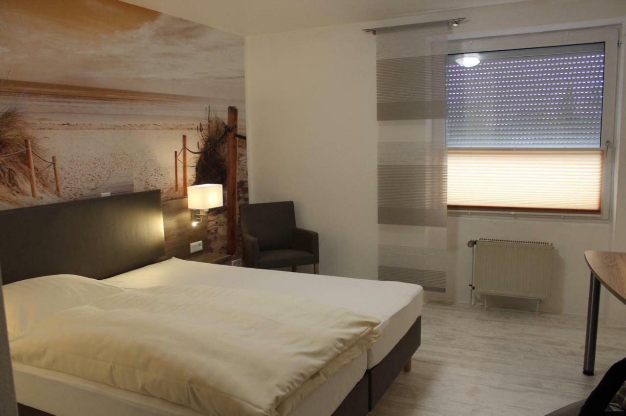 Hotel Zum Lutten Didi Friedeburg Ngoại thất bức ảnh